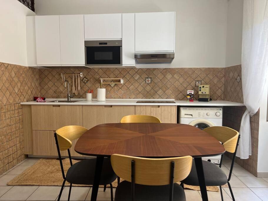Scio Guesthouse-Centro Storico Napoli Bagian luar foto
